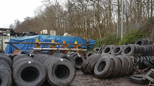 Yuill & Dodds scrap-pile inspection, original photograph 2