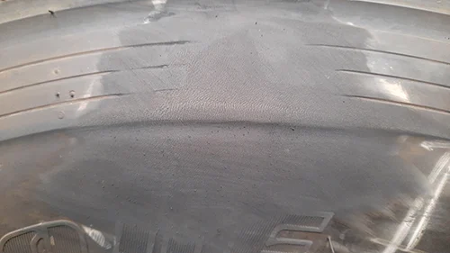 Sidewall injury without cord damage, original photograph 7