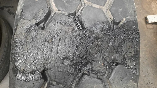 Retread join repair, original photograph 5